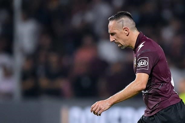 Franck Ribery of US Salernitana 1919 with number seven on the left side of his head during the Serie A match between US Salernitana 1919 and Atalanta...