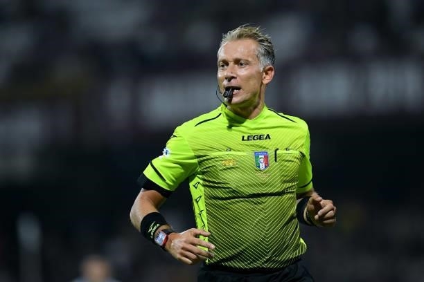 Referee of the match Paolo Valeri looks on during the Serie A match between US Salernitana 1919 and Atalanta BC at Stadio Arechi, Salerno, Italy on...