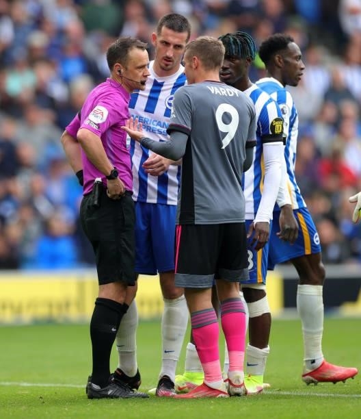 Jamie Vardy of Leicester City protests to referee Stuart Attwell after VAR rules Harvey Barnes of Leicester City's goal offside during the Premier...