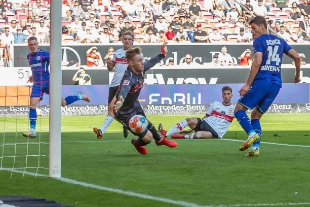 Patrik Schick of Bayer 04 Leverkusen scores his team's second goal during the Bundesliga match between VfB Stuttgart and Bayer 04 Leverkusen at...