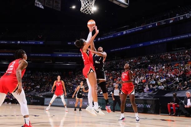 Kia Vaughn of the Phoenix Mercury drives to the basket during the game against the Las Vegas Aces on September 19, 2021 at Footprint Center in...