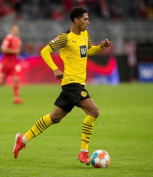 Jude Bellingham in action during the Bundesliga match between Borussia Dortmund and 1. FC Union Berlin on September 19, 2021 in Dortmund, Germany.