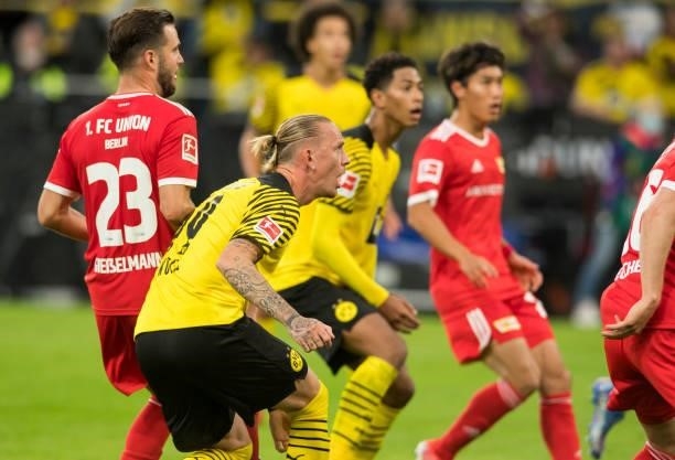 Marius Wolf in action during the Bundesliga match between Borussia Dortmund and 1. FC Union Berlin on September 19, 2021 in Dortmund, Germany.