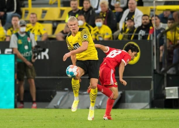 Erling Haaland in action during the Bundesliga match between Borussia Dortmund and 1. FC Union Berlin on September 19, 2021 in Dortmund, Germany.