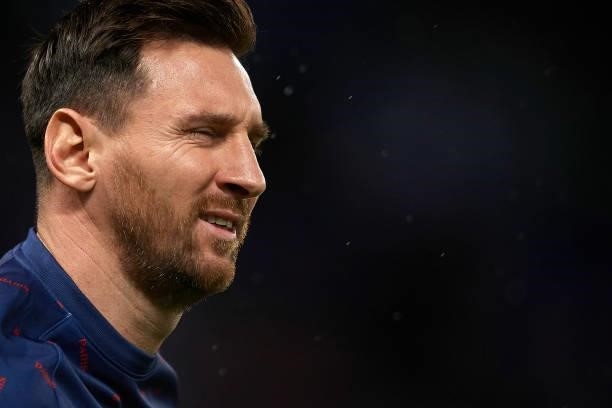 Leo Messi of PSG during the warm-up before the Ligue 1 Uber Eats match between Paris Saint Germain and Lyon at Parc des Princes on September 19, 2021...