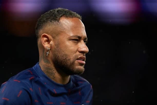 Neymar of PSG during the warm-up before to the Ligue 1 Uber Eats match between Paris Saint Germain and Lyon at Parc des Princes on September 19, 2021...