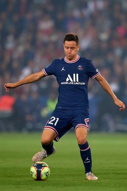 Ander Herrera of PSG in action during the Ligue 1 Uber Eats match between Paris Saint Germain and Lyon at Parc des Princes on September 19, 2021 in...