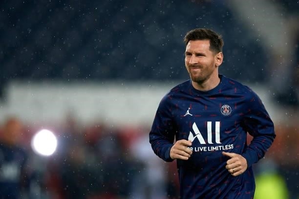 Leo Messi of PSG during the warm-up before the Ligue 1 Uber Eats match between Paris Saint Germain and Lyon at Parc des Princes on September 19, 2021...