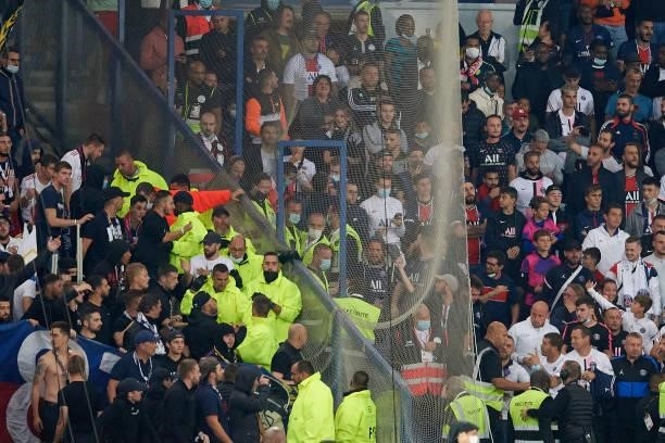 Lyon supporters during the Ligue 1 Uber Eats match between Paris Saint Germain and Lyon at Parc des Princes on September 19, 2021 in Paris, France.