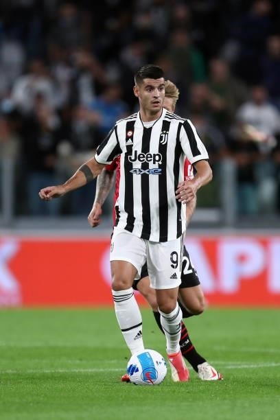 Alvaro Morata of Juventus FC controls the ball during the Serie A match between Juventus and AC Milan at Allianz Stadium on September 19, 2021 in...
