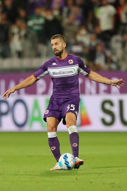 Mathija Nastasic of ACF Fiorentina in action during the Serie A match between ACF Fiorentina v FC Internazionale on September 21 in Florence, Italy.