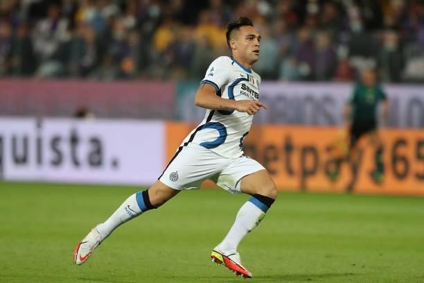 Lautaro Martinez of FC Internazionale in action during the Serie A match between ACF Fiorentina v FC Internazionale on September 21 in Florence,...