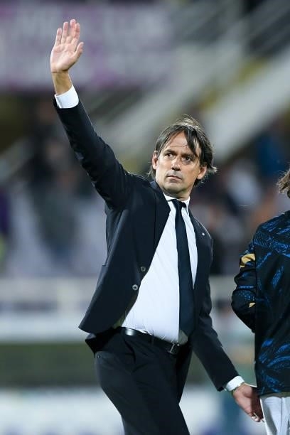 Simone Inzaghi manager of FC Internazionale greets his supporters during the Serie A match between ACF Fiorentina and FC Internazionale at Stadio...