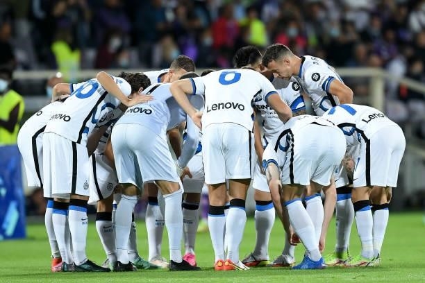 Players of FC Internazionale seem focused during the Serie A match between ACF Fiorentina and FC Internazionale at Stadio Artemio Franchi, Florence,...