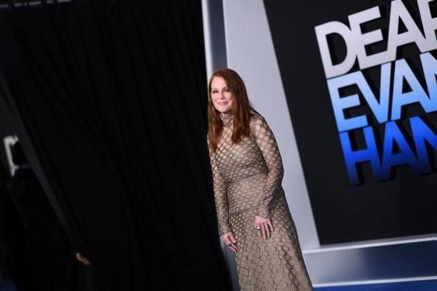 Actress Julianne Moore arrives for the premiere of "Dear Evan Hansen