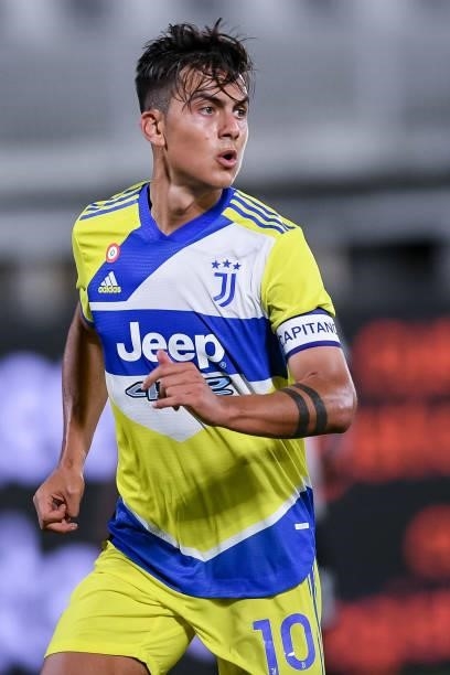 Paulo Dybala of FC Juventus looks on during the Serie A match between Spezia Calcio and FC Juventus at Stadio Alberto Picco on 22 September 2021....