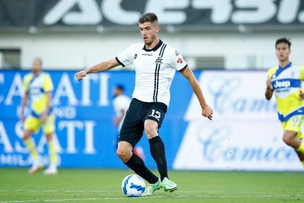 Petko Hristov of AC Spezia controls the ball during the Serie A match between Spezia Calcio and Juventus at Stadio Alberto Picco on September 22,...