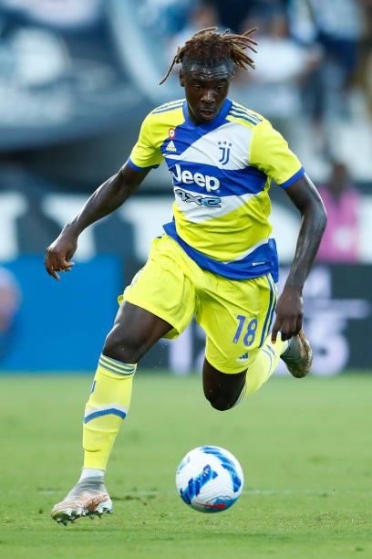Moise Kean of Juventus controls the ball during the Serie A match between Spezia Calcio and Juventus at Stadio Alberto Picco on September 22, 2021 in...