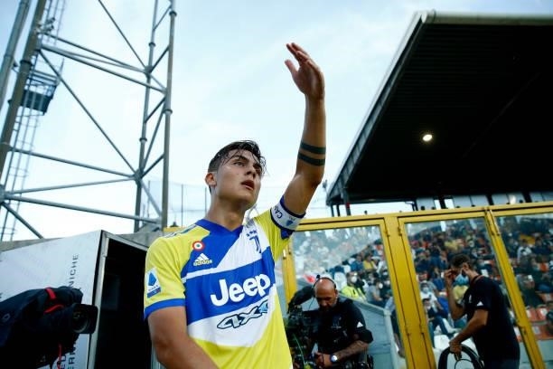 Paulo Dybala of Juventus gestures during the Serie A match between Spezia Calcio and Juventus at Stadio Alberto Picco on September 22, 2021 in La...