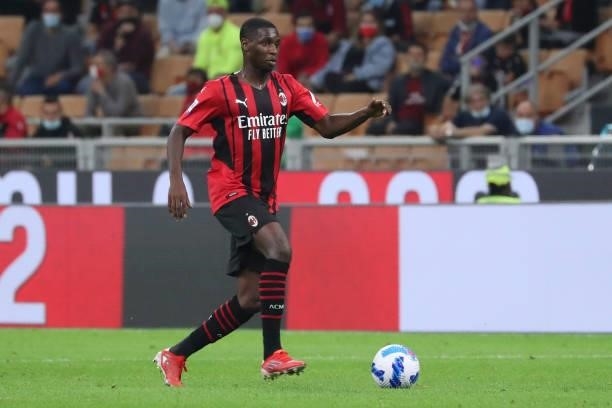 Fode' Ballo-Toure' of AC Milan in action during the Serie A match between AC Milan and Venezia FC at Stadio Giuseppe Meazza on September 22, 2021 in...