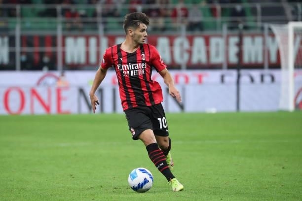 Brahim Díaz of AC Milan in action during the Serie A match between AC Milan and Venezia FC at Stadio Giuseppe Meazza on September 22, 2021 in Milan,...