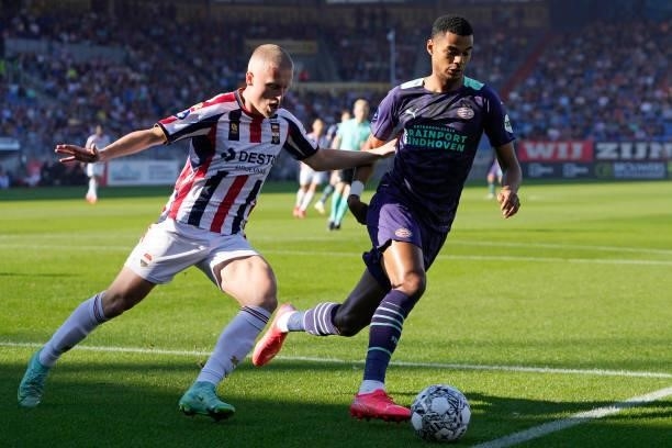 Vincent Schippers of Willem II, Cody Gakpo of PSV during the Dutch Eredivisie match between Willem II v PSV at the Koning Willem II Stadium on...