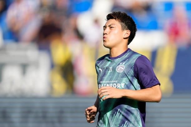 Ritsu Doan of PSV during the warming up during the Dutch Eredivisie match between Willem II v PSV at the Koning Willem II Stadium on September 25,...