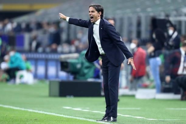 Simone Inzaghi, head coach of FC Internazionale gestures during the Serie A match between FC Internazionale and Atalanta BC at Stadio Giuseppe Meazza...