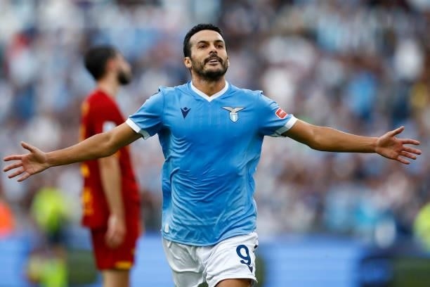 Pedro of SS Lazio celebrates after scoring his team's second goal during the Serie A match between SS Lazio and AS Roma at Stadio Olimpico on...