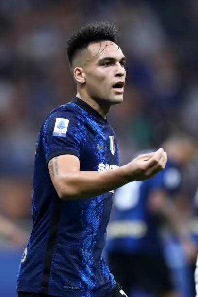 Lautaro Martinez of FC Internazionale gestures during the Serie A match between FC Internazionale and Atalanta BC at Stadio Giuseppe Meazza on...