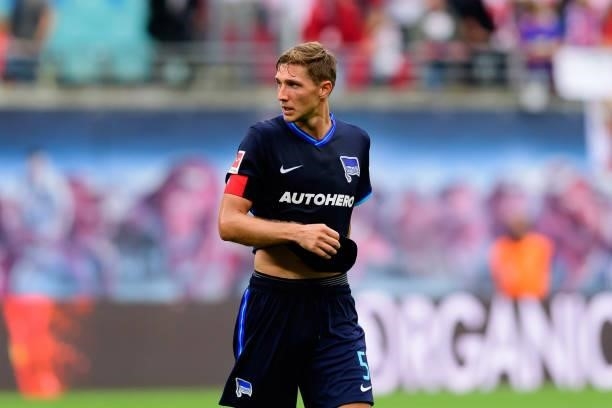 Niklas Stark of Hertha BSC looks dejected after the Bundesliga match between RB Leipzig and Hertha BSC at Red Bull Arena on September 25, 2021 in...