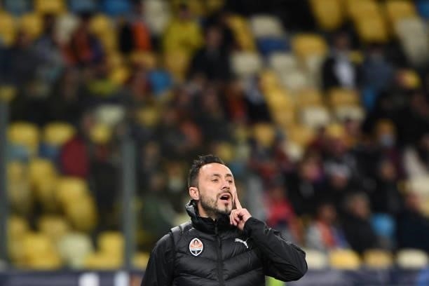 Shakhtar Donetsk's Italian coach Roberto De Zerbi reacts from the sideline during the UEFA Champions League football match between Shakhtar Donetsk...