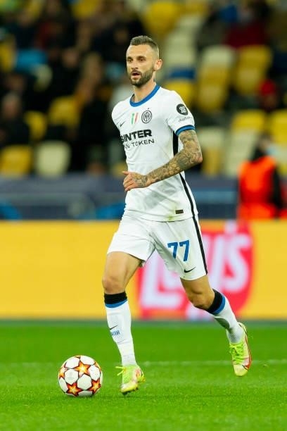 Marcelo Brozovic of FC Internazionale controls the ball during the UEFA Champions League group D match between Shakhtar Donetsk and Inter at Metalist...