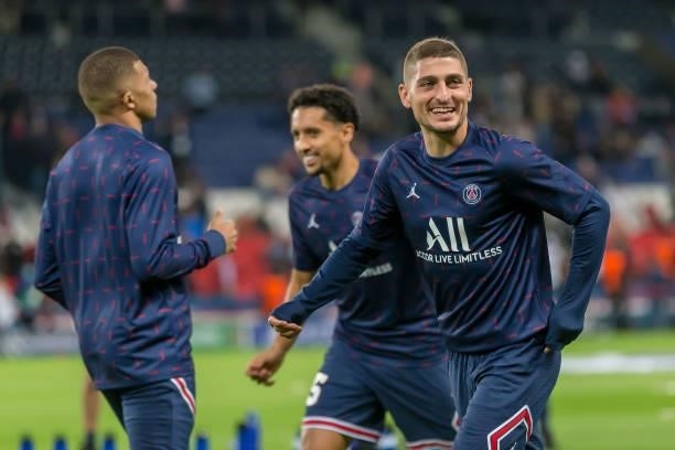 Marco Verratti of Paris Saint-Germain laughs prior to the UEFA Champions League match between Paris Saint Germain and Manchester City at Parc des...