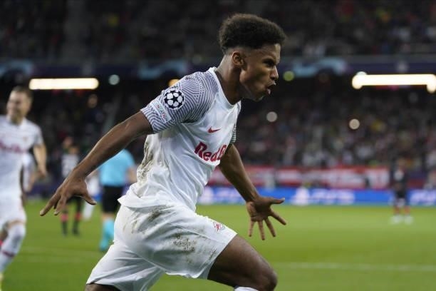 Karim Adeyemi of Salzburg celebrates his goal to 1:0 during the UEFA Champions League group G match between FC Red Bull Salzburg and Lille OSC at Red...