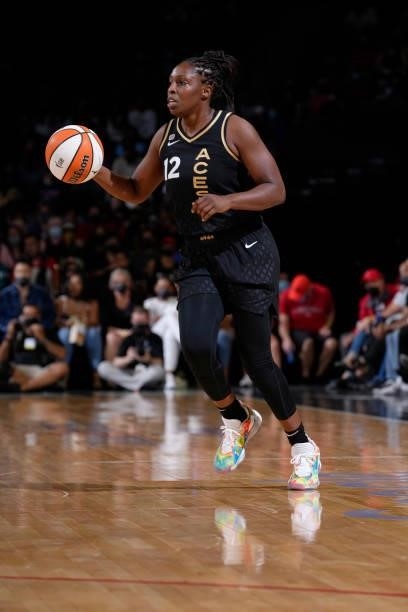 Chelsea Gray of the Las Vegas Aces handles the ball during the game against the Phoenix Mercury during Game Two of the 2021 WNBA Semifinals on...