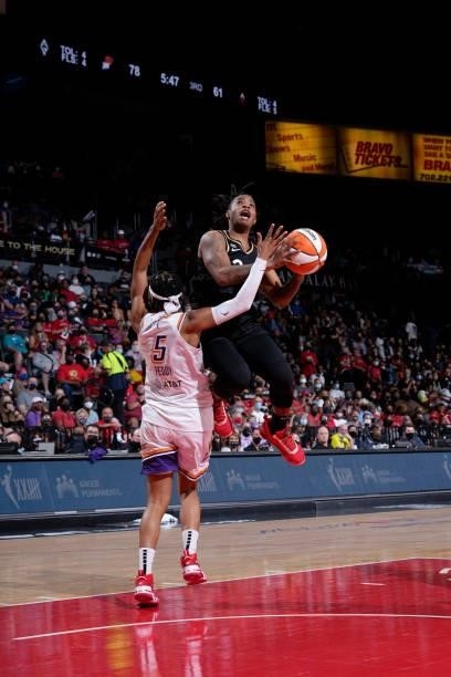 Riquna Williams of the Las Vegas Aces drives to the basket against the Phoenix Mercury during Game Two of the 2021 WNBA Semifinals on September 30,...
