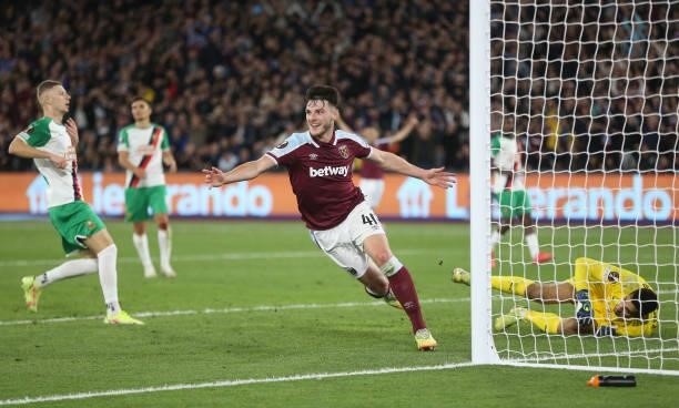 West Ham United's Declan Rice celebrates scoring his side's first goal during the UEFA Europa League group H match between West Ham United and Rapid...