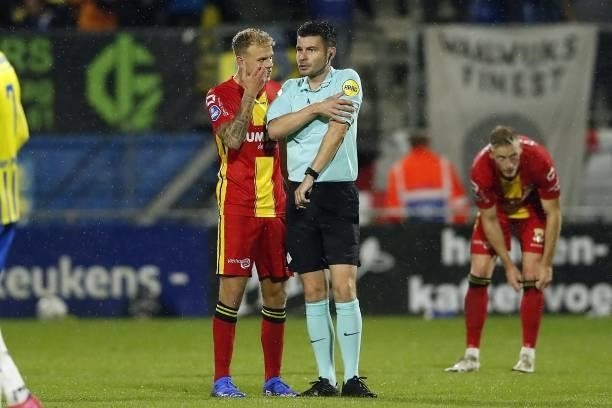 Luuk Brouwers of Go Ahead Eagles, referee Erwin Blank during the Dutch Eredivisie match between RKC Waalwijk and Go Ahead Eagles at the Mandemakers...
