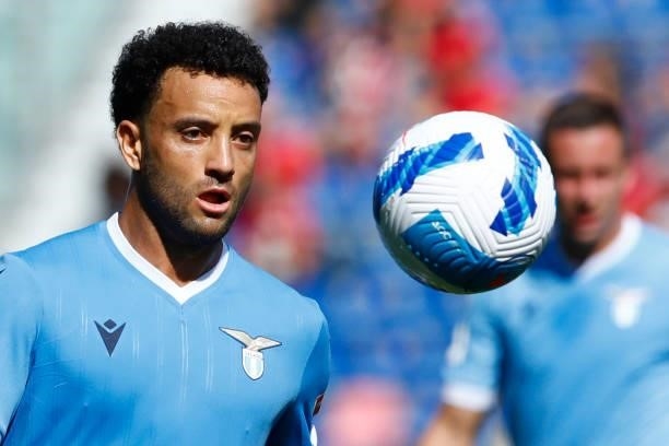 Felipe Anderson of SS Lazio controls the ball during the Serie A match between Bologna FC v SS Lazio at Stadio Renato Dall'Ara on October 3, 2021 in...