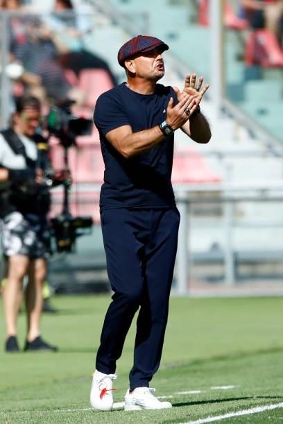 Head coach Sinisa Mihajlovic of Bologna Fc gestures during the Serie A match between Bologna FC v SS Lazio at Stadio Renato Dall'Ara on October 3,...