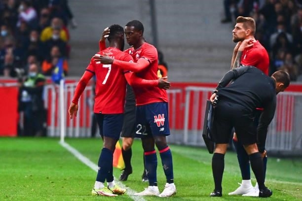 Jonathan BAMBA of Lille is replaced by Timothy WEAH of Lille during the Ligue 1 Uber Eats match between Lille and Marseille at Stade Pierre Mauroy on...