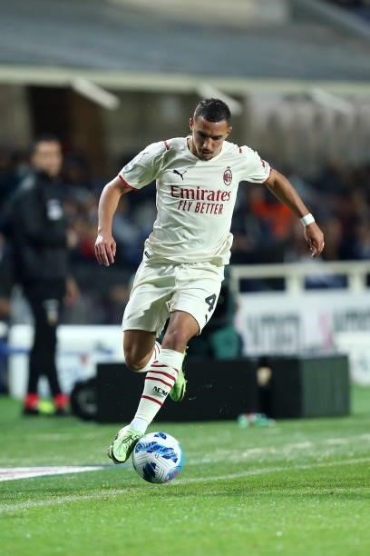 Ismael Bennacer of AC Milan controls the ball during the Serie A match between Atalanta BC and AC Milan at Gewiss Stadium on October 3, 2021 in...