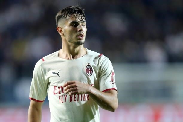 Brahim Diaz of AC Milan looks on during the Serie A match between Atalanta BC and AC Milan at Gewiss Stadium on October 3, 2021 in Bergamo, Italy.