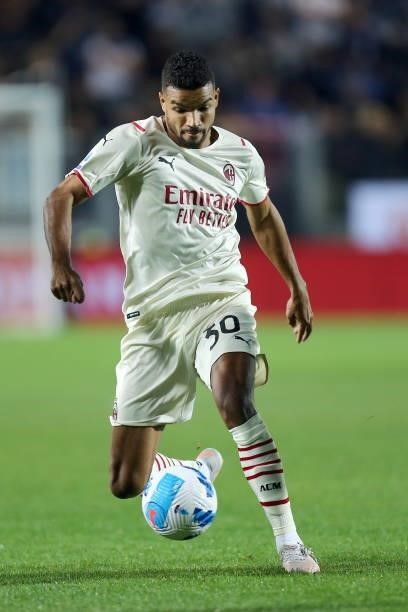 Junior Messias of AC Milan controls the ball during the Serie A match between Atalanta BC and AC Milan at Gewiss Stadium on October 3, 2021 in...