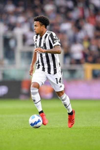 Weston McKennie of Juventus controls the ball during the Serie A match between Torino FC v Juventus at Stadio Olimpico di Torino on October 02, 2021...