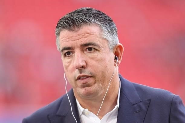 Roy Makaay looks on prior to the Bundesliga match between FC Bayern Muenchen and Eintracht Frankfurt at Allianz Arena on October 3, 2021 in Munich,...