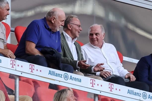 Dieter Hoeness, Karl-Heinz Rummenigge and Uli Hoeness of Bayern Muenchen look on prior to the Bundesliga match between FC Bayern Muenchen and...