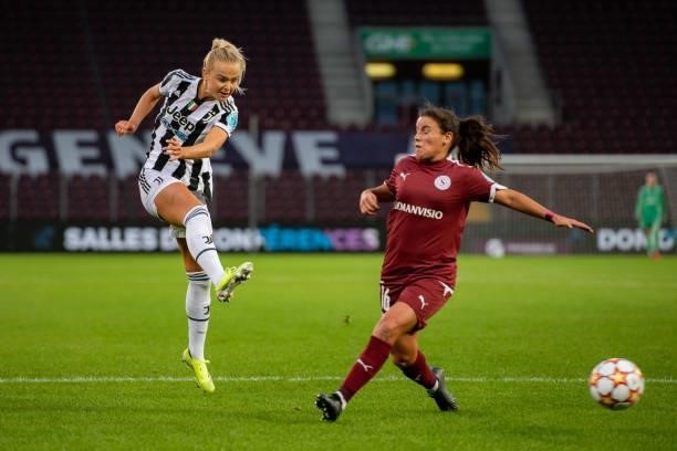 Matilde Lundorf Skovsen of Juventus Women shoots on goal in front of Monica Mendes of Servette FC Chenois feminin during the UEFA Women's Champions...
