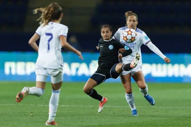 Olha Boychenko of WFC Zhytlobud-1 Kharkiv and Babett Peter of Real Madrid battle for the ball during the UEFA Women's Champions League group B match...